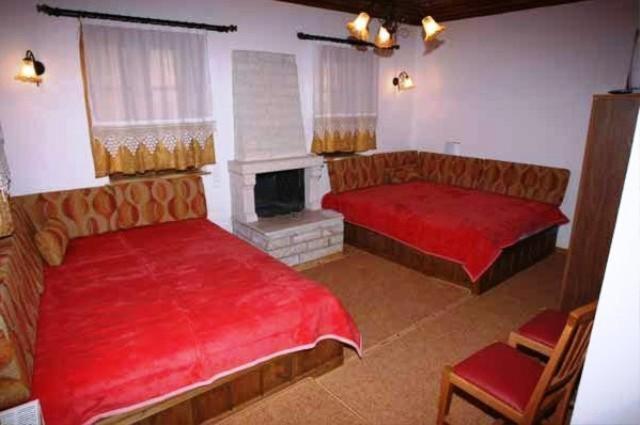 Terpsichori Guesthouse Kapesovo Ngoại thất bức ảnh